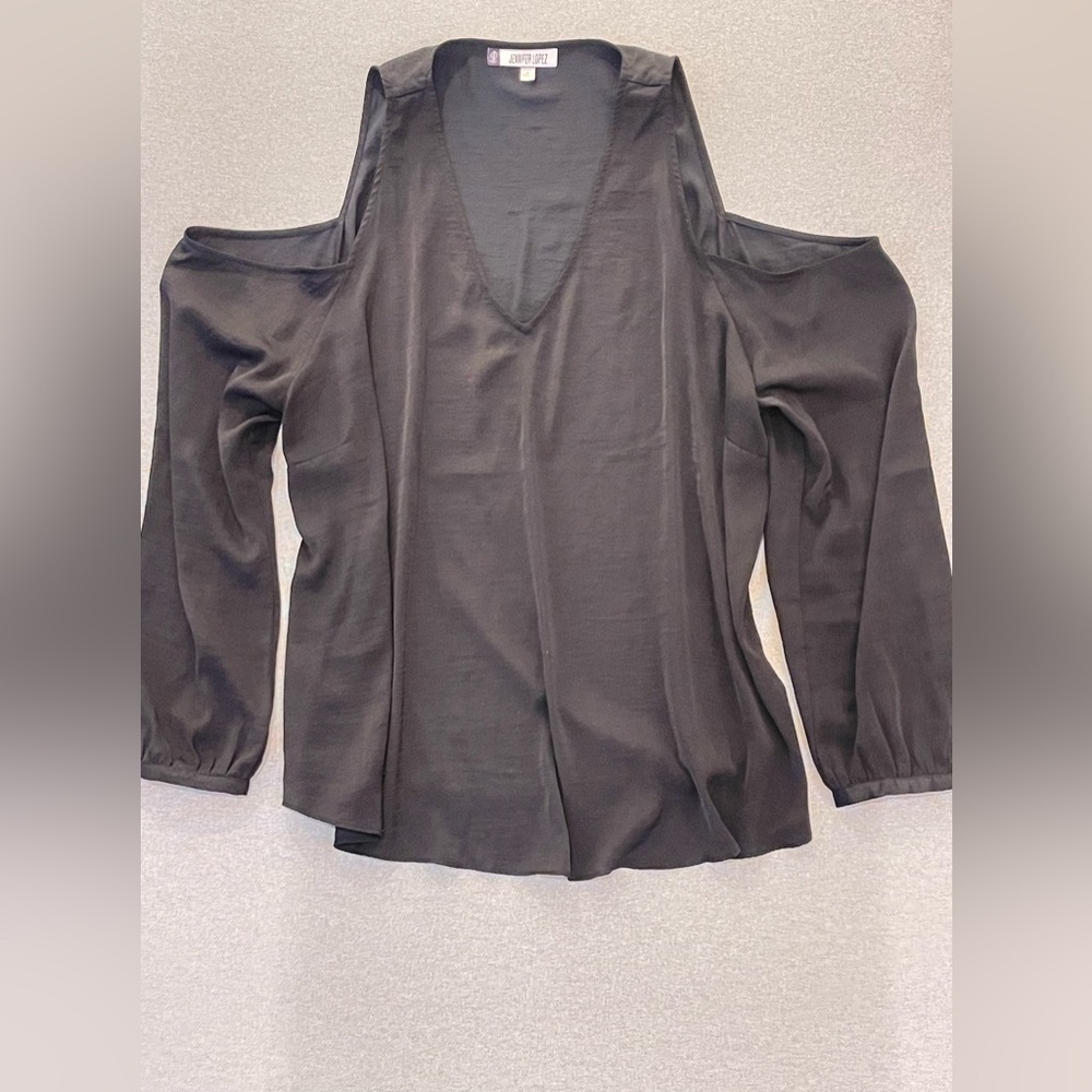 Jennifer Lopez Black Cold Shoulder‎ Blouse